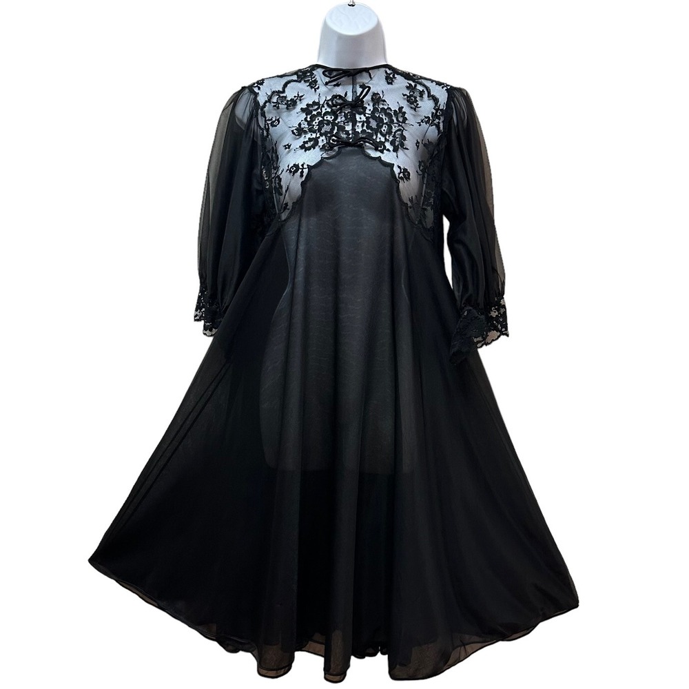 Vintage Eyeful Lace Nylon Double Layer Chiffon Lace Full Sweep Nightgown Size M